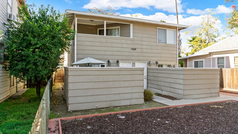 More Photos Of 3469 Lime St, Riverside Apartments For Sale