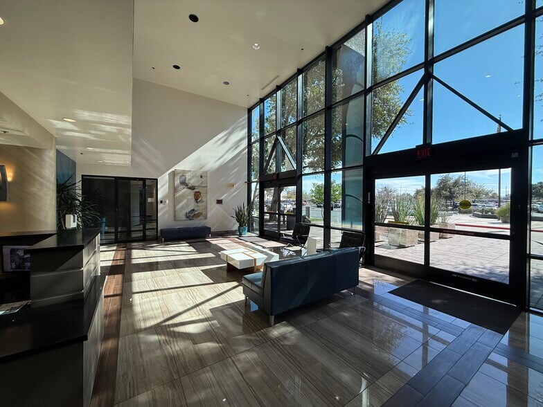 More Photos Of 333 E Wetmore Rd, Tucson Office For Lease