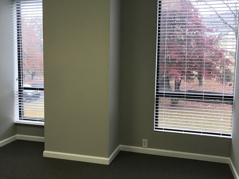 More Photos Of 6185 Crooked Creek Rd, Peachtree Corners Office For Lease