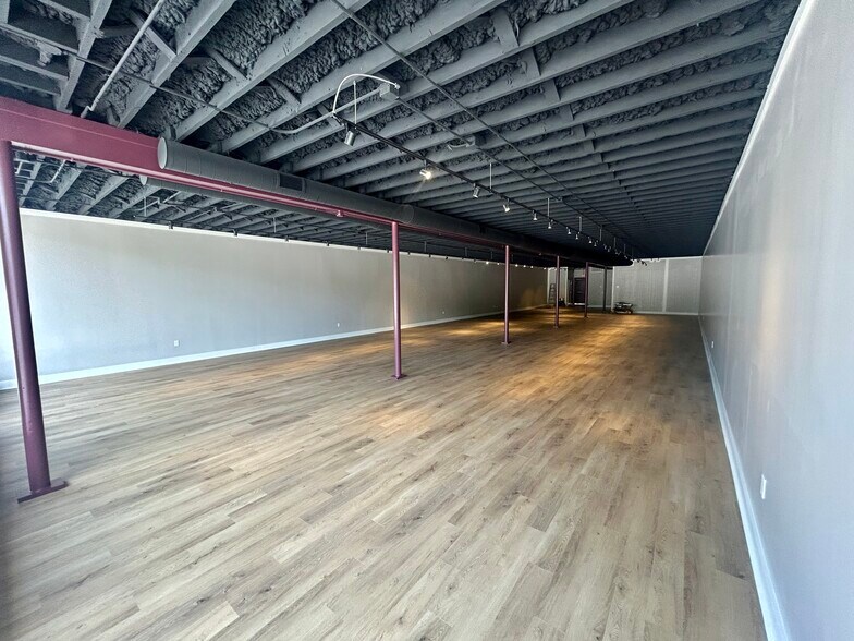 More Photos Of 1810 Boundary St, Beaufort Freestanding For Lease