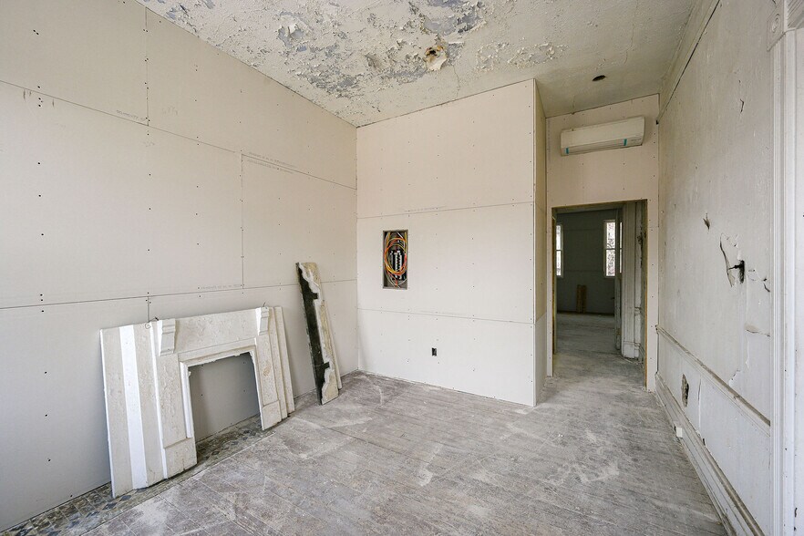 More Photos Of 1913 Central Ave, Cincinnati Office Residential For Sale