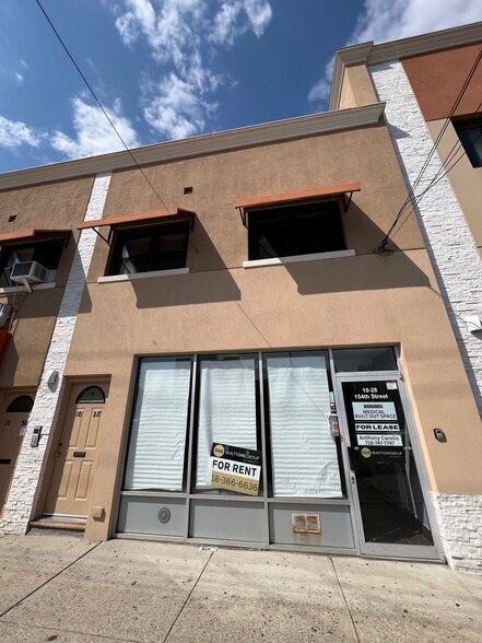 More Photos Of 1028 154th St, Whitestone Storefront Retail Office For Lease