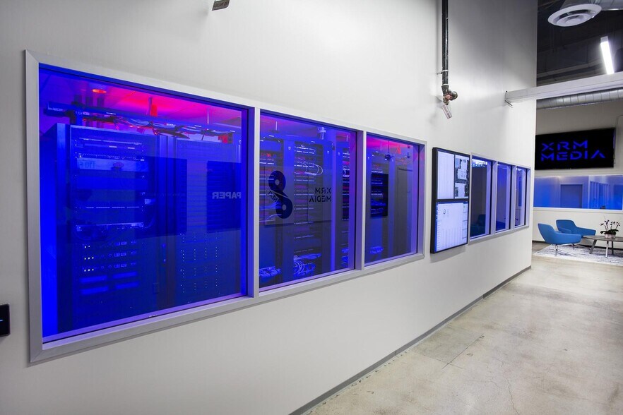 More Photos Of 2525 N Naomi St, Burbank Movie Radio TVStudio For Sale