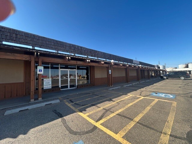 More Photos Of 704-712 Maple Ave, Dalhart Unknown For Lease