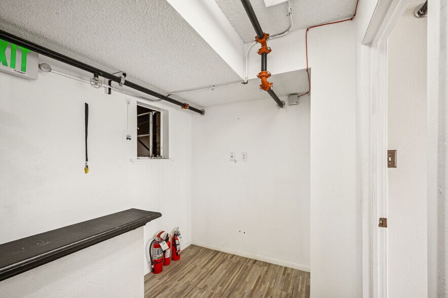 More Photos Of 313 W Bayaud Ave, Denver Warehouse For Sale