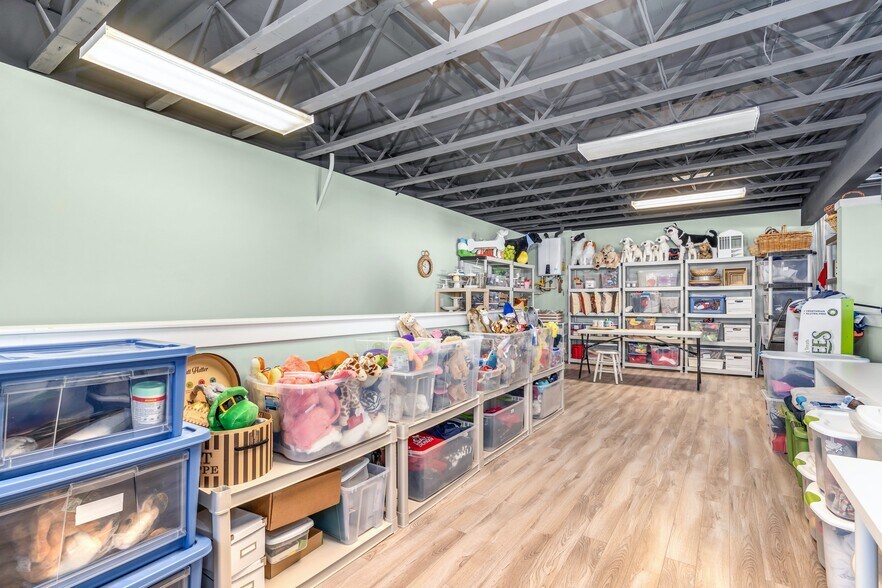 More Photos Of 215 Meriweather St #2, Pacific Beach Storefront For Sale