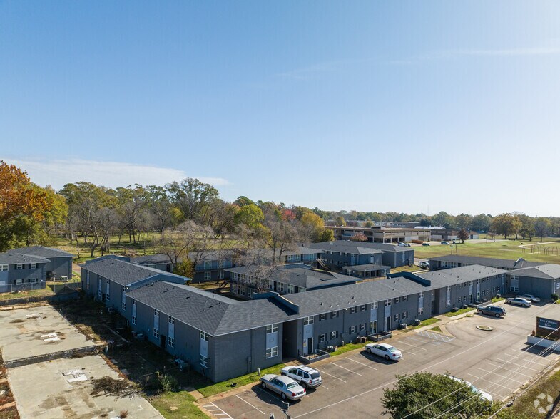 More Photos Of 621 Houston Ave, Jackson Apartments For Sale