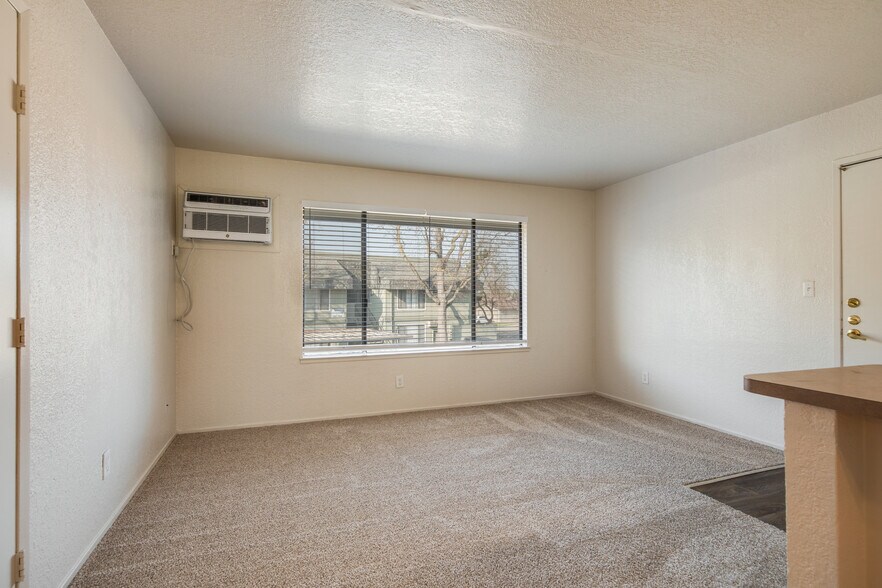 More Photos Of 602-710 Wimbledon Dr, Lodi Apartments For Sale