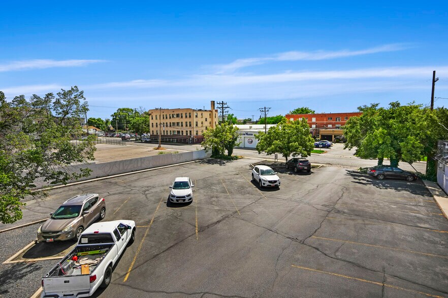 More Photos Of 2661 Washington Blvd, Ogden Office For Lease