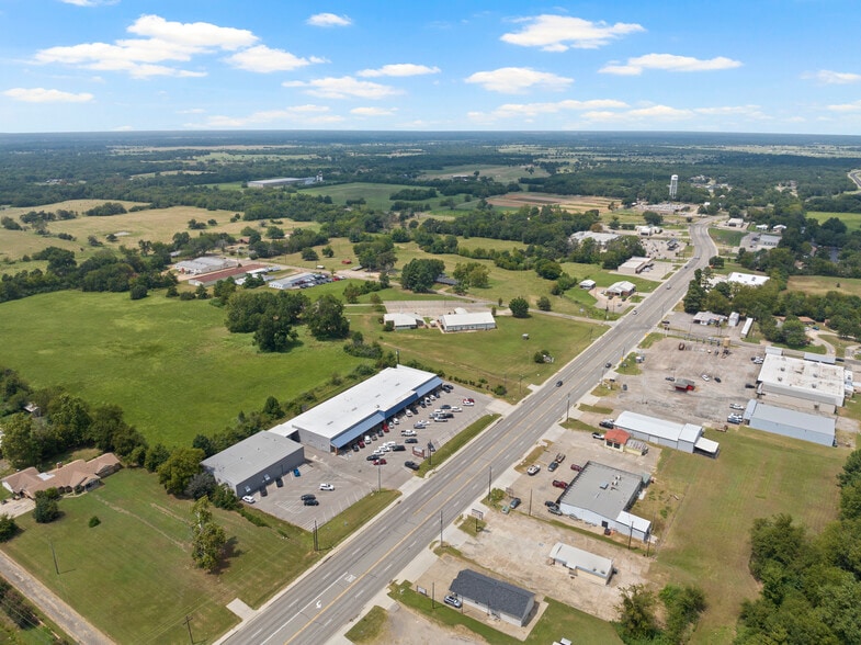Primary Photo Of 412 Texas Highway 37, Mount Vernon Medical For Sale