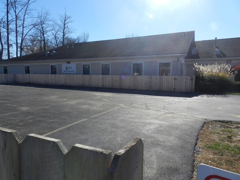 More Photos Of 3088 Angel Dr, Bethel Medical For Sale