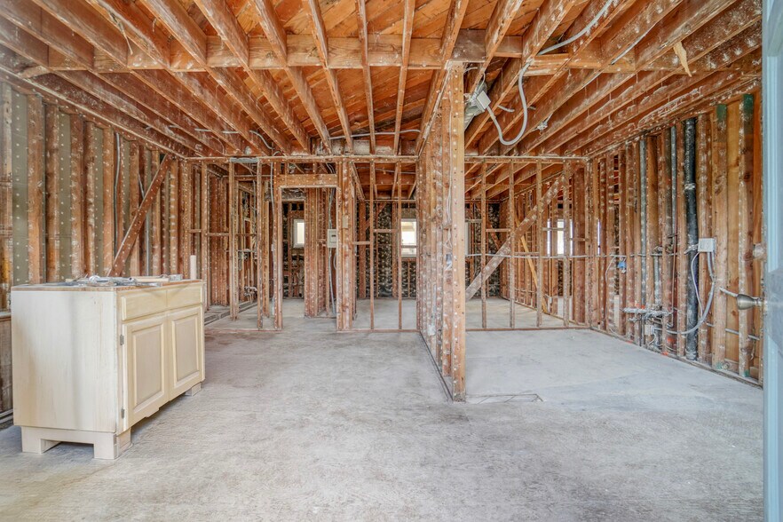 More Photos Of 16 38th Pl, Long Beach Apartments For Sale