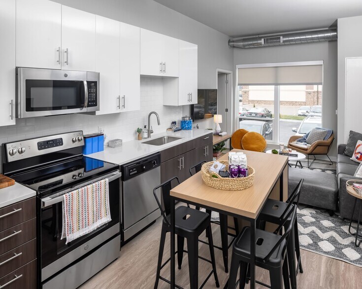 More Photos Of 1401 W 23rd St, Lawrence Apartments For Lease