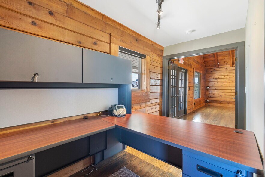 More Photos Of 771 E HWY 54, Camdenton Office For Sale
