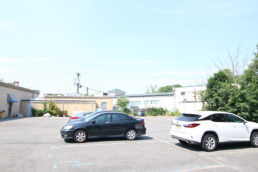 More Photos Of 39 Highwood Ave, Tenafly Restaurant For Sale