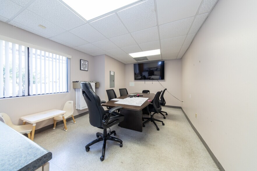More Photos Of 26 Office Park Dr, Palm Coast Medical For Sale