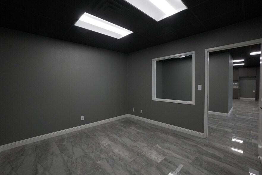 More Photos Of 3375 Aldebaran Ave, Las Vegas Warehouse For Sale