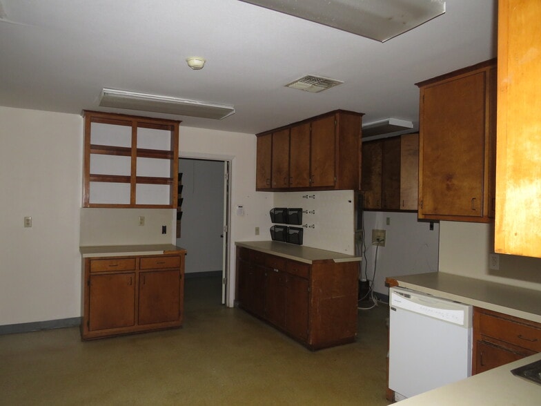 More Photos Of 1205-1211 W Austin St, Port Lavaca Office For Sale