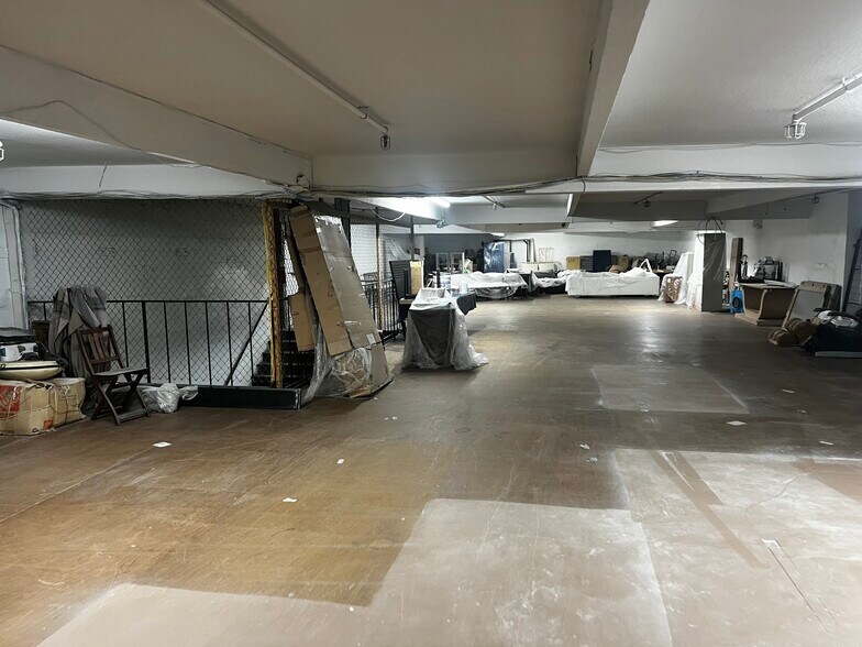 More Photos Of 11727-11729 South St, Artesia General Retail For Lease