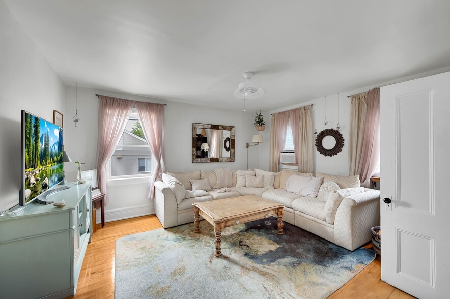 More Photos Of 396 2nd Ave, Long Branch Apartments For Sale