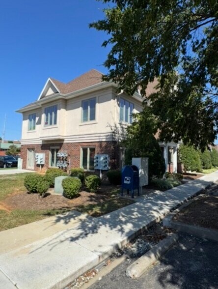 More Photos Of 6511 Glenridge Park Pl, Louisville Loft Creative Space For Lease