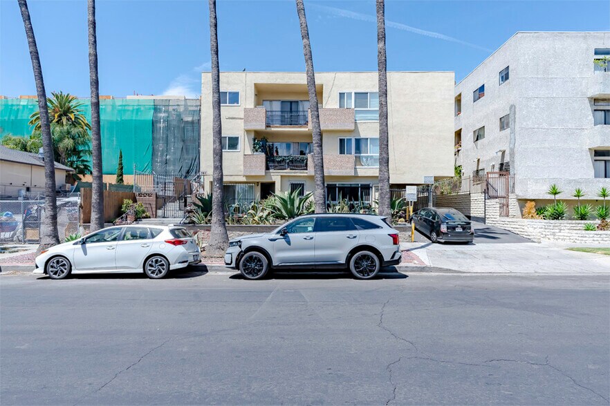 More Photos Of 741 S Hobart Blvd, Los Angeles Apartments For Sale