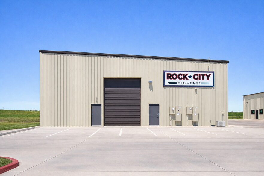 More Photos Of 4295 County Road 86, Celina Warehouse For Lease