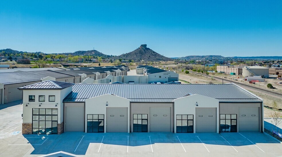 More Photos Of 1931 Liggett Rd, Castle Rock Flex For Lease