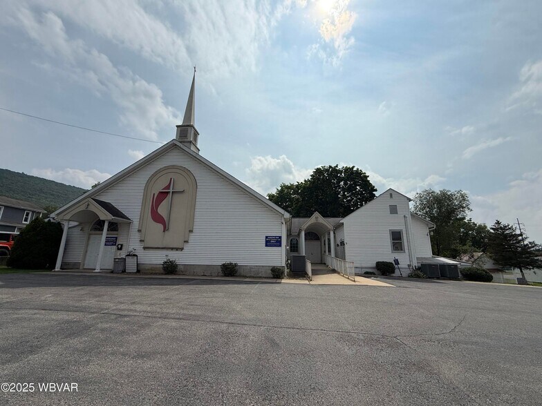 Primary Photo Of 23 E Brown St, Lock Haven Religious Facility For Sale
