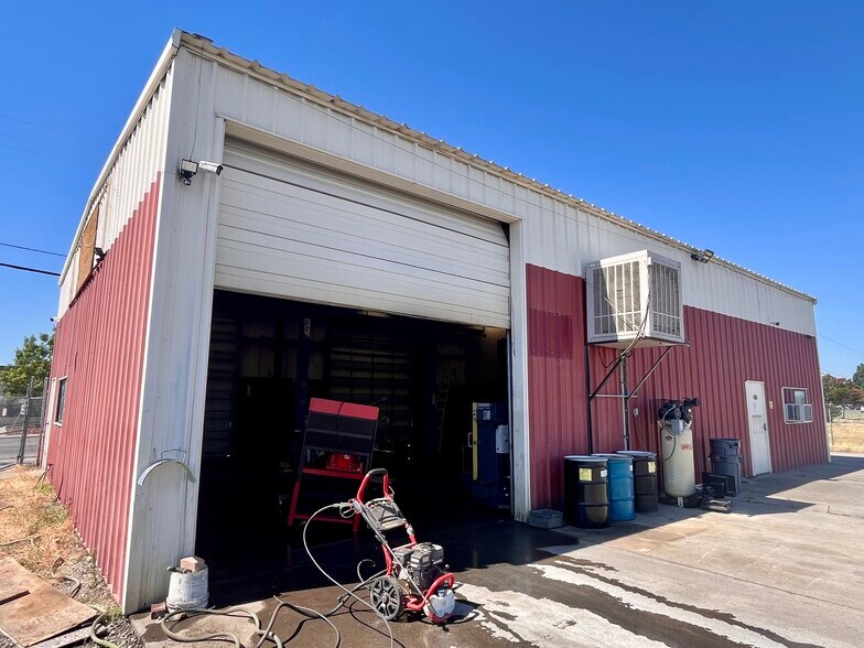 More Photos Of 510 Luther Rd, Red Bluff Warehouse For Sale