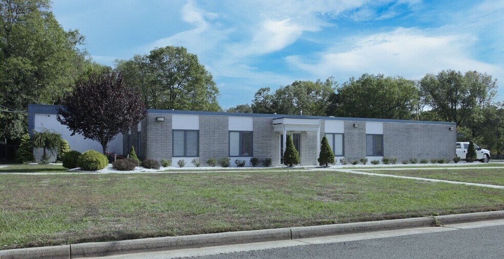 Primary Photo Of 5 Shirley Ave, Somerset Office For Lease