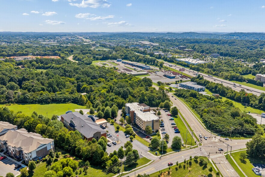 More Photos Of 11400 Outlet Dr, Knoxville Golf Course Driving Range For Sale