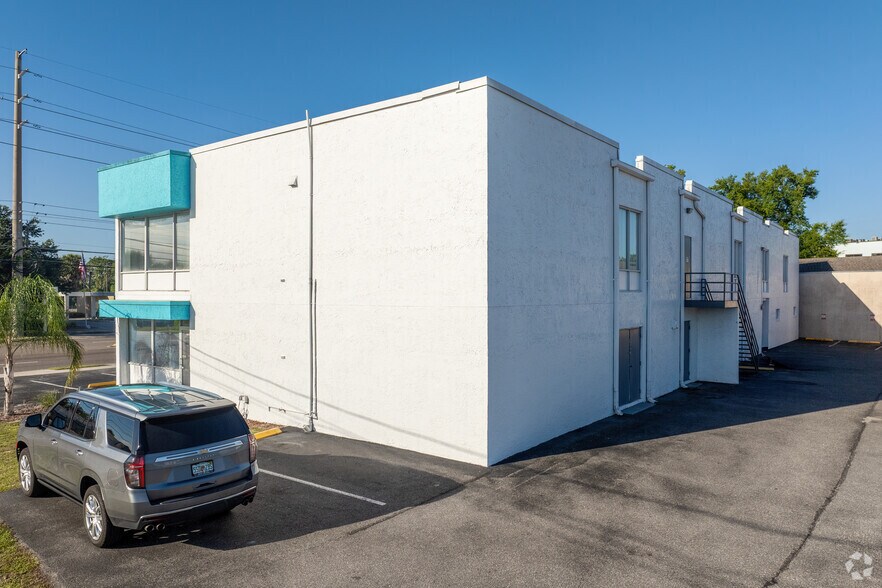 More Photos Of 7523 Aloma Ave, Winter Park Medical For Lease
