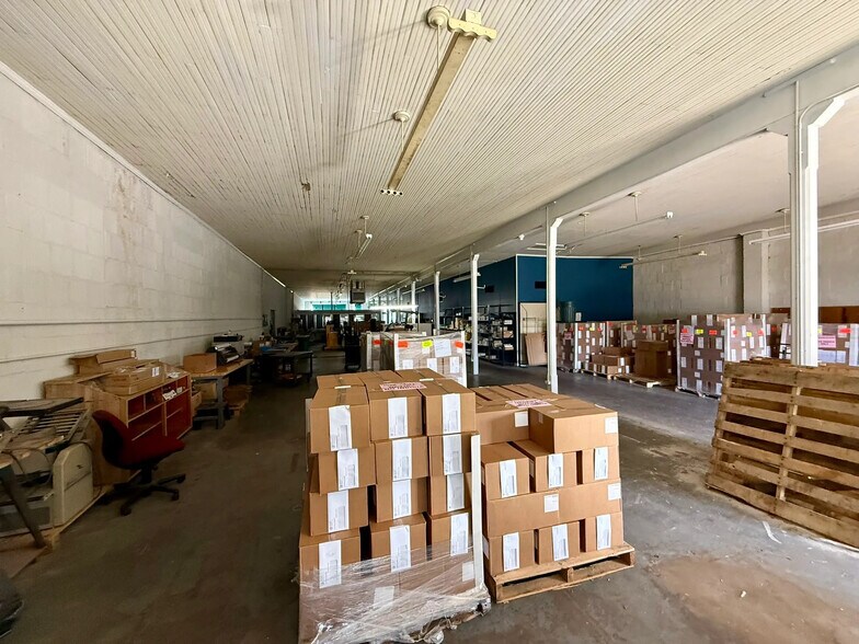 More Photos Of 1513 24th Ave, Gulfport Office For Sale