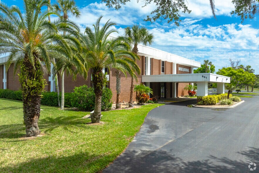 More Photos Of 901 6th St, Daytona Beach Industrial For Sale