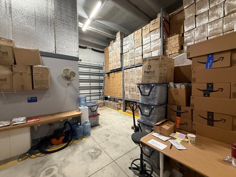 More Photos Of 11467 NW 34th St, Doral Industrial For Sale