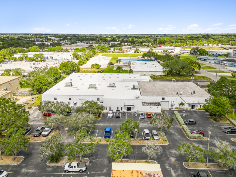 Primary Photo Of 2700 72nd St N, Saint Petersburg Manufacturing For Sale