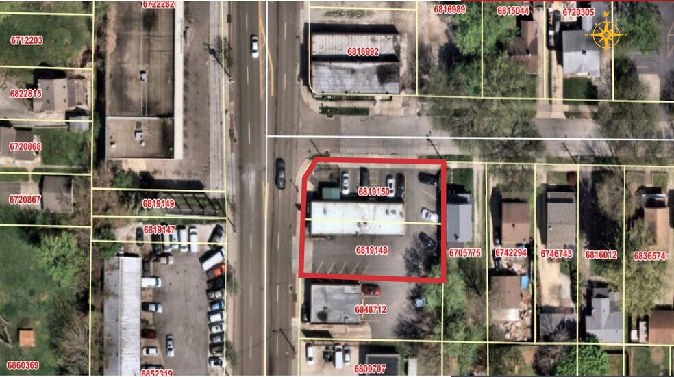 More Photos Of 1761 S Main St, Akron Bar For Sale