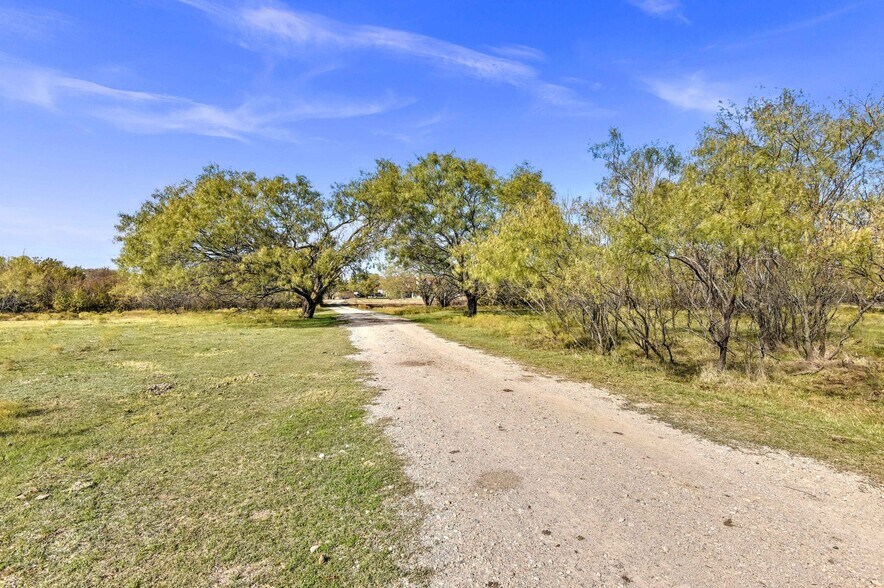 More Photos Of 81ac Shearer Road, Pilot Point Land For Sale
