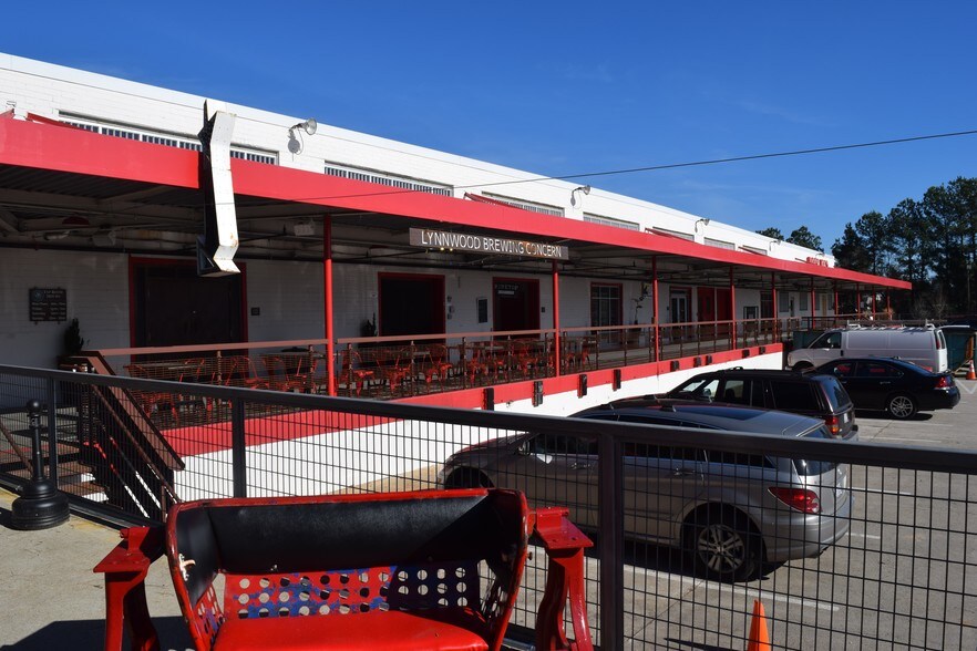 More Photos Of 1053 Whitaker Mill Rd, Raleigh Coworking Space