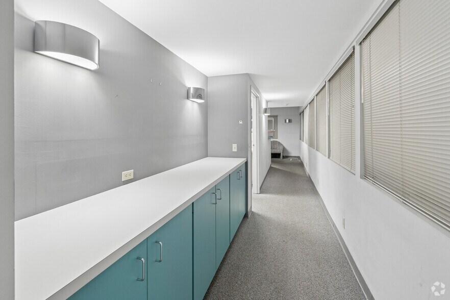 More Photos Of 13822 Beach Blvd, Westminster Office For Sale