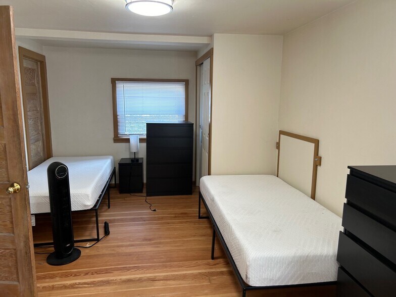 More Photos Of 2080 Riverview St, Eugene Land For Sale