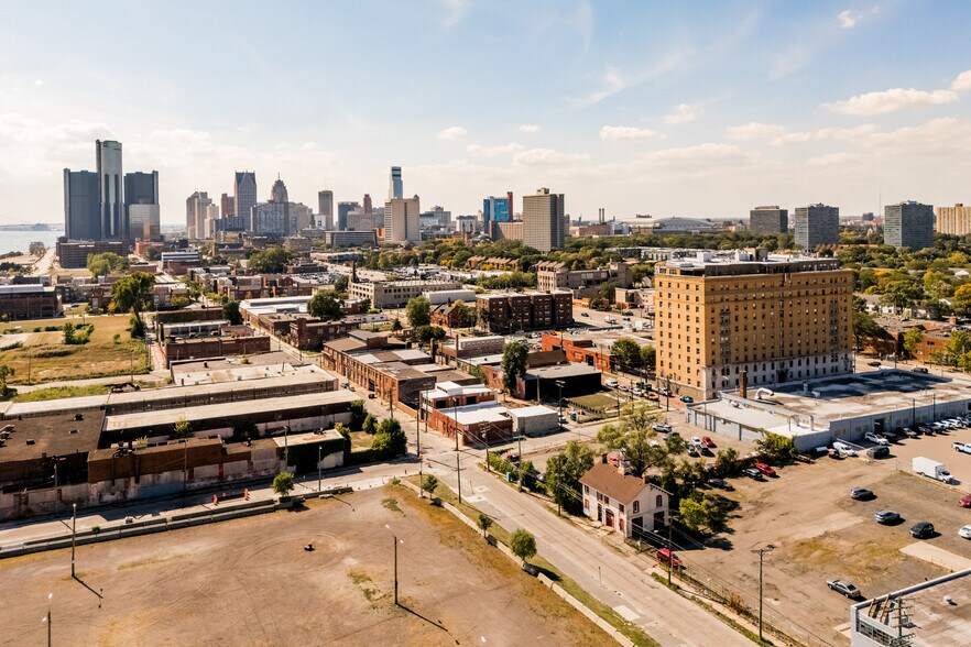 More Photos Of 277 Dubois St, Detroit General Retail For Lease