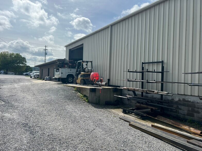 More Photos Of 808 Old Mill Rd, Ringgold Warehouse For Sale