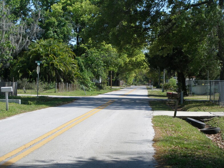 More Photos Of 9316 1st Ave, Orlando Office For Sale