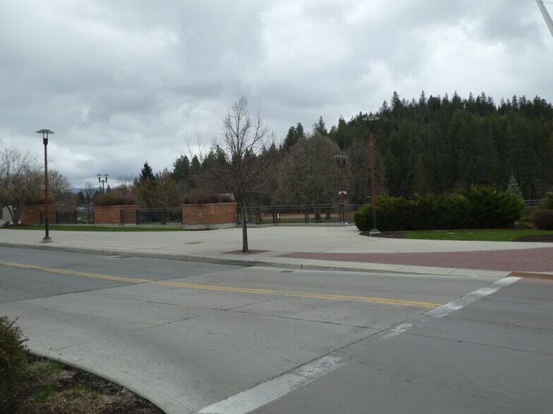 More Photos Of 115 S 4th St, Coeur d'Alene Storefront For Lease