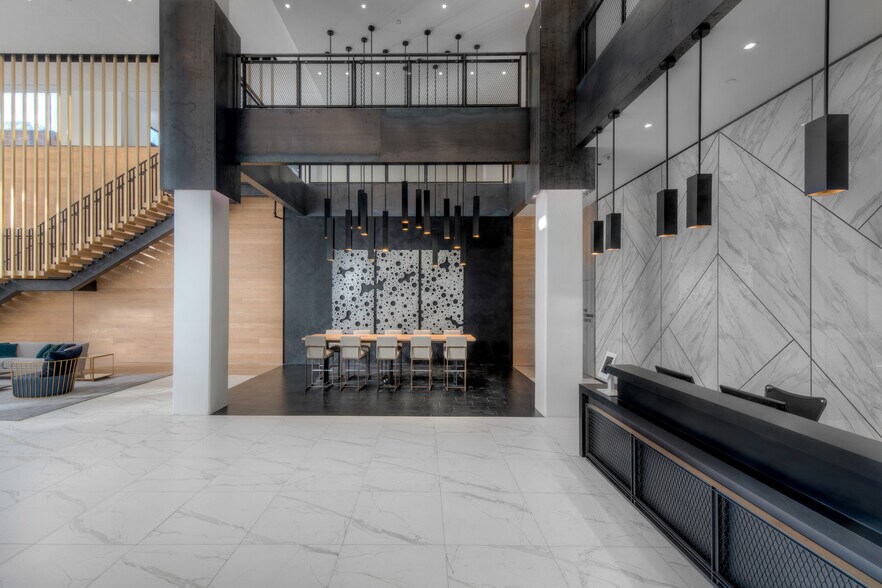 More Photos Of 1550 Crystal Dr, Arlington Office For Lease