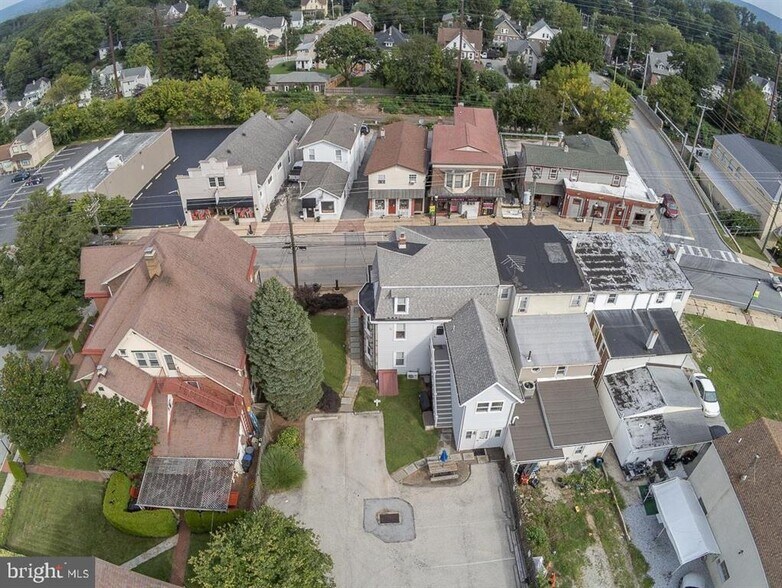 More Photos Of 116 E King St, Malvern Office For Lease