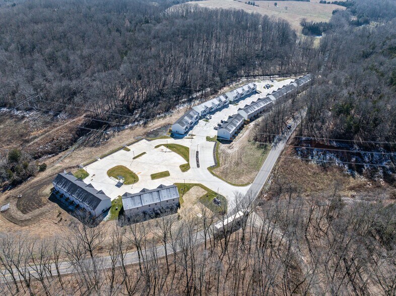More Photos Of 100 Henry Dr, Burns Apartments For Sale