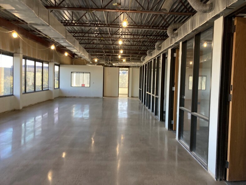 More Photos Of 3409 Executive Center Dr, Austin Unknown For Lease